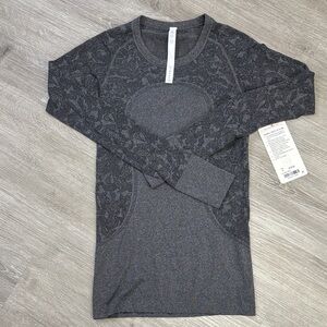Lululemon Athletica Swiftly Tech long sleeve crew size 4